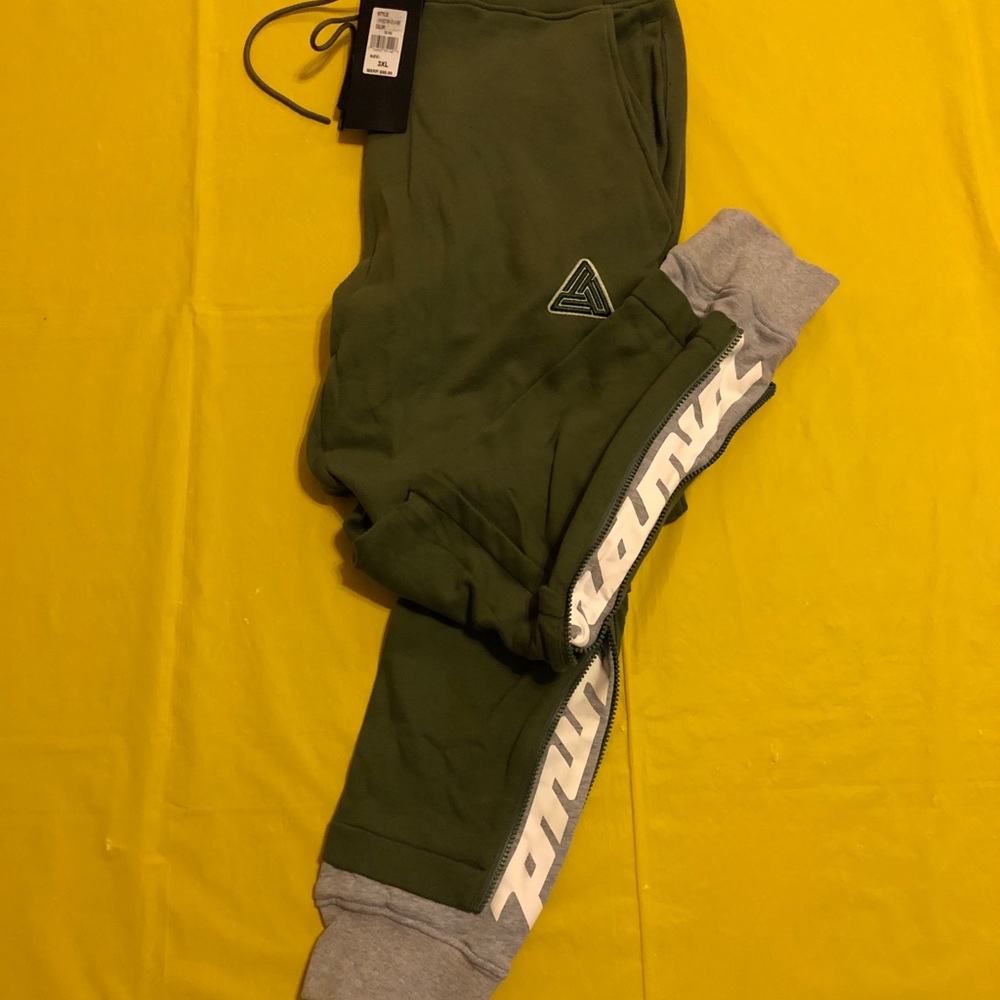 Pants - Picture 4 of 4